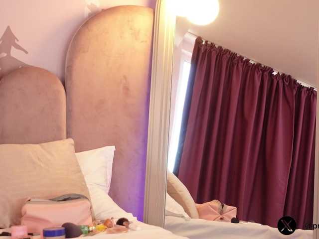 LilaVoxx live cam