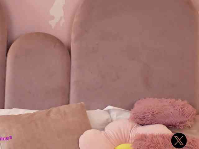LilaVoxx webcam