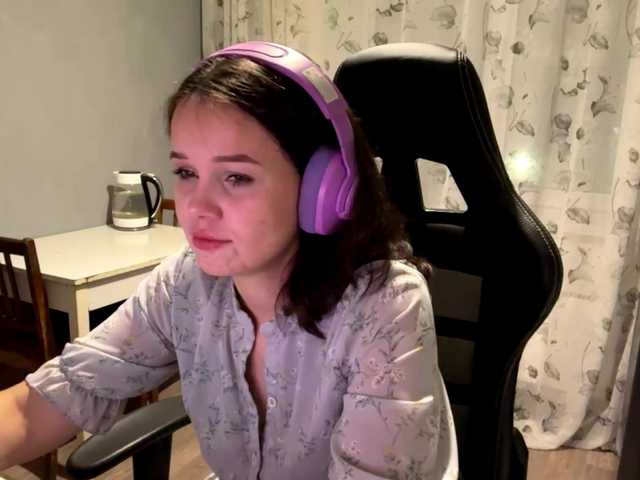 ElaSteinmiller live cam on BongaCams