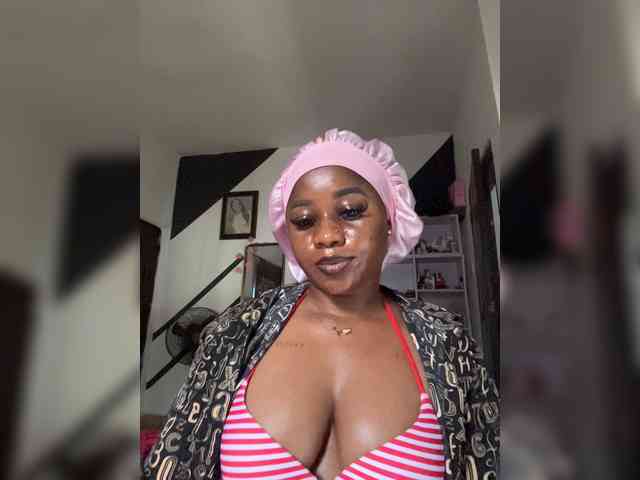 Kiarae webcam