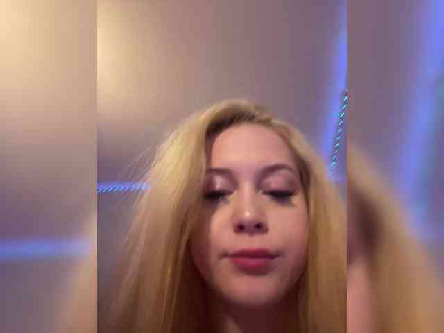 hellokitty23 Sex Cam Show