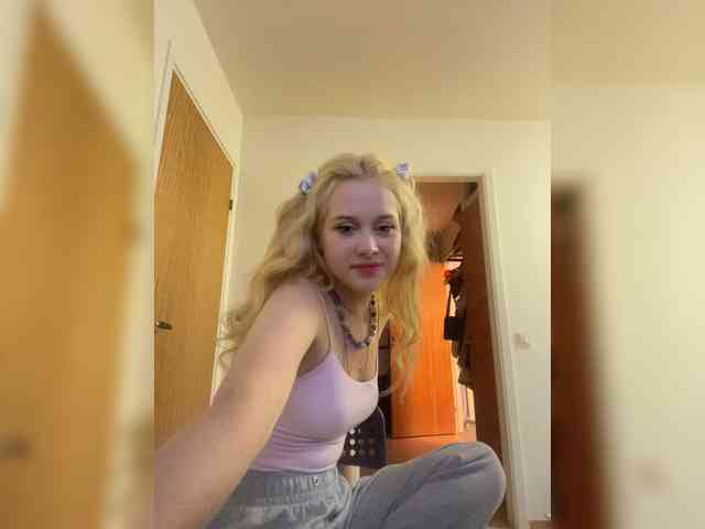 hellokitty23 webcam