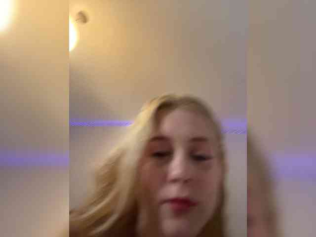 hellokitty23 webcam