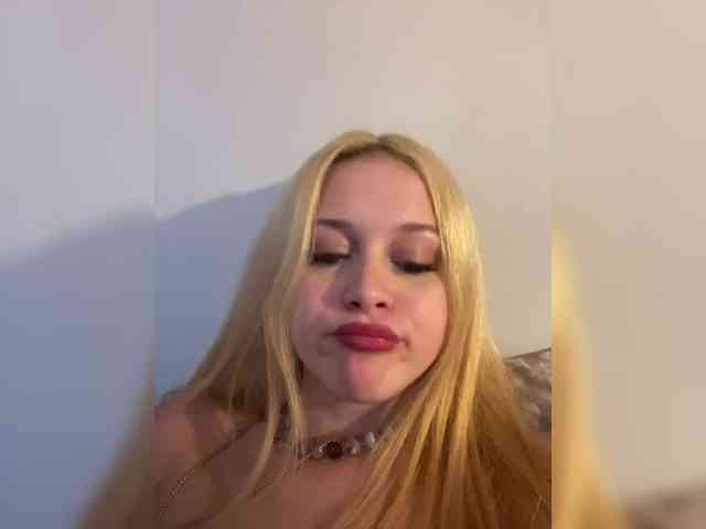 hellokitty23 webcam