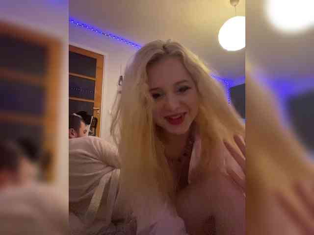 hellokitty23 Sex Cam Show
