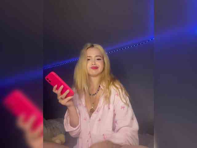 hellokitty23 webcam