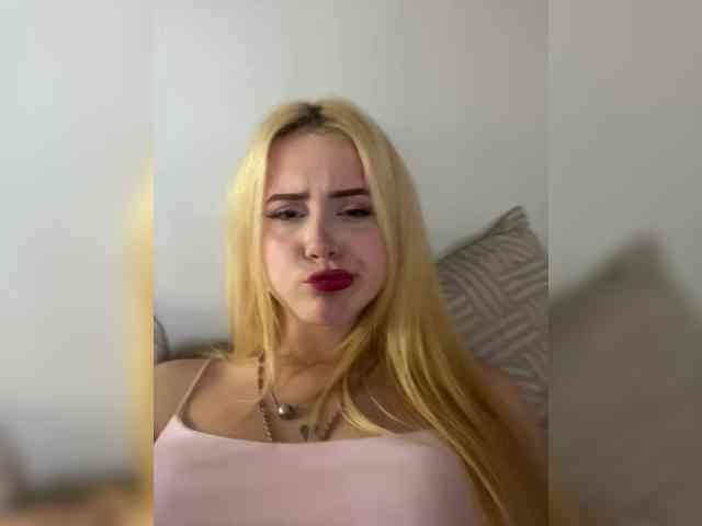 hellokitty23 webcam