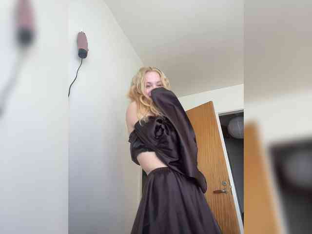 hellokitty23 webcam