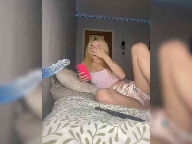 hellokitty23 webcam