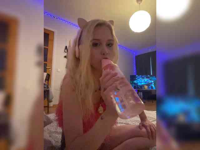 hellokitty23 Sex Cam Show