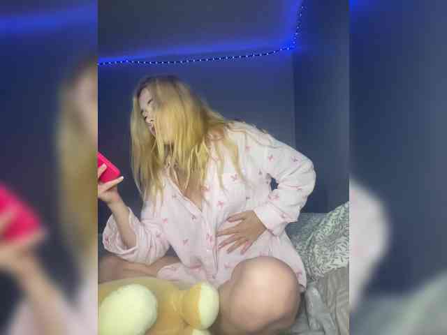 hellokitty23 webcam