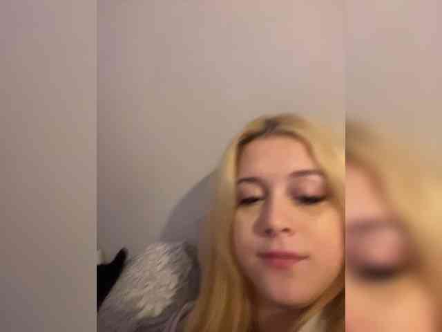 hellokitty23 Sex Cam Show