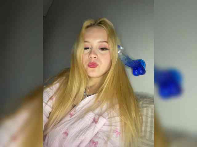 hellokitty23 Sex Cam Show