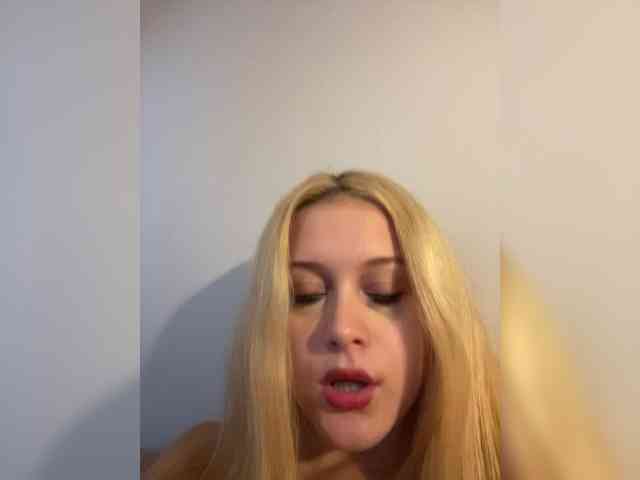 hellokitty23 webcam