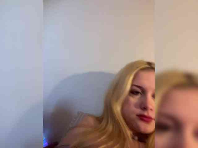 hellokitty23 webcam