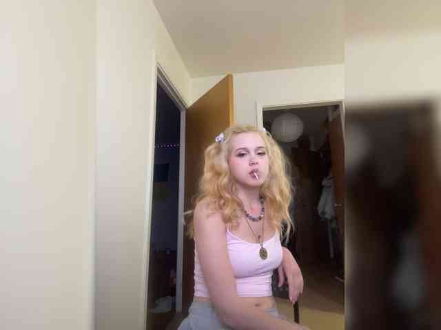 hellokitty23 webcam
