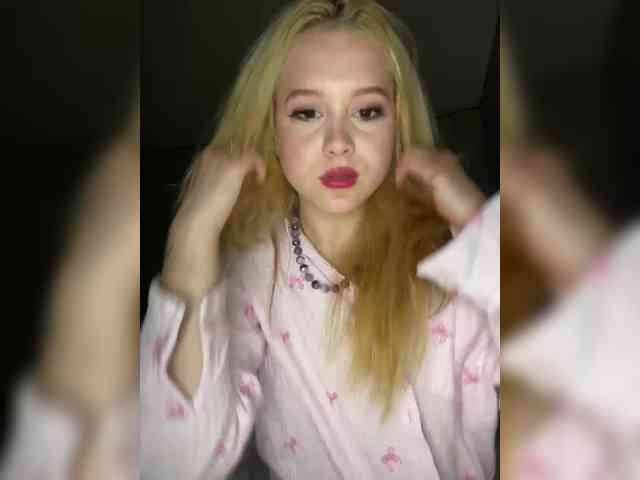 hellokitty23 webcam