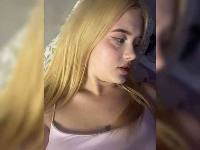 hellokitty23 webcam