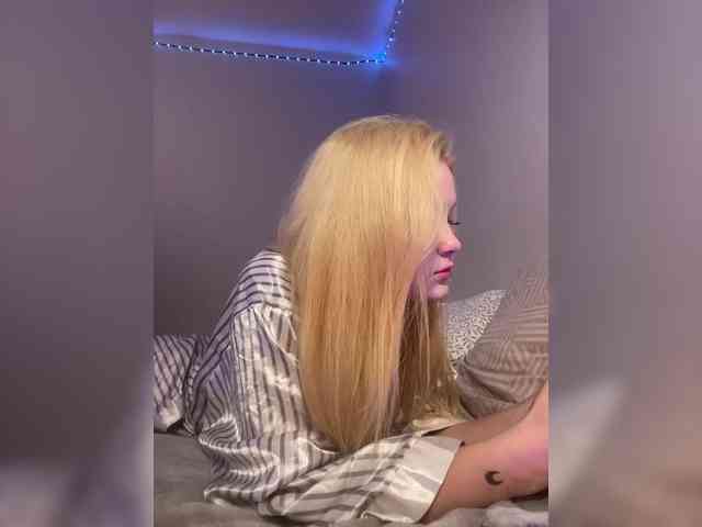 hellokitty23 Sex Cam Show