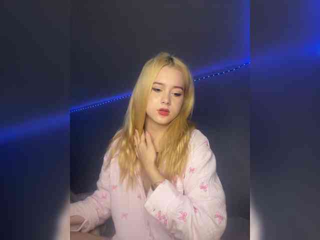 hellokitty23 webcam