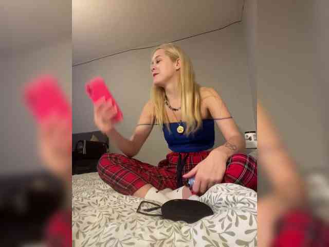 hellokitty23 hellokitty23