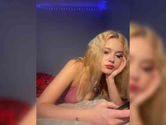 hellokitty23 Sex Cam Show