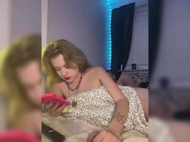hellokitty23 webcam