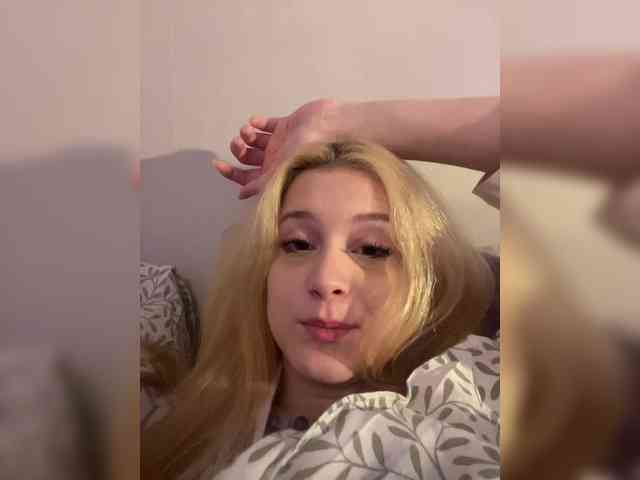 hellokitty23 Sex Cam Show