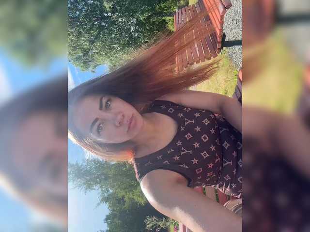 AlisaVStraneChudes2 live cam on BongaCams