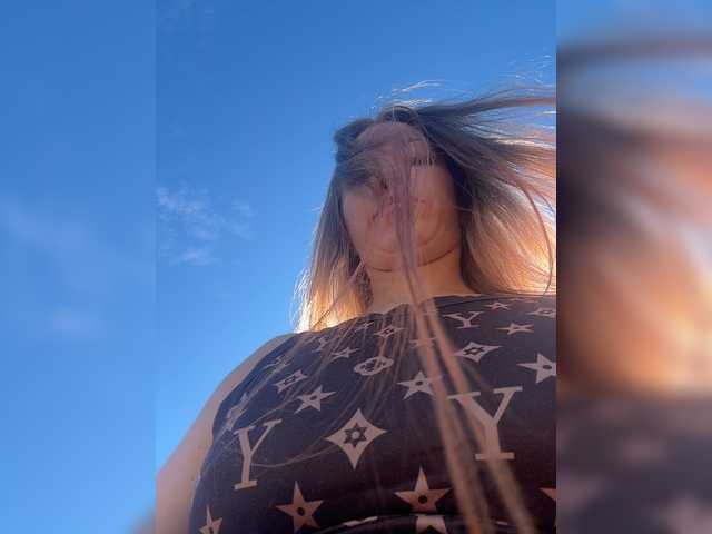 AlisaVStraneChudes2 live cam on BongaCams
