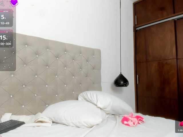 Scarlet-Estelle, en directo ahora en BongaCams
