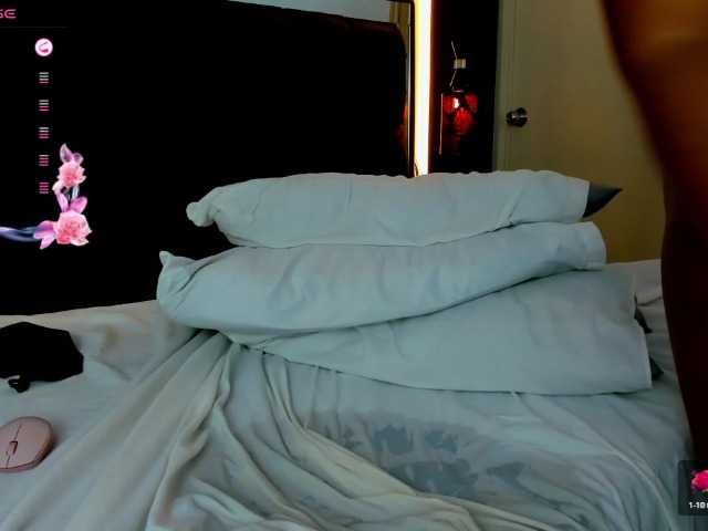 Scarlet-Estelle live cam on BongaCams