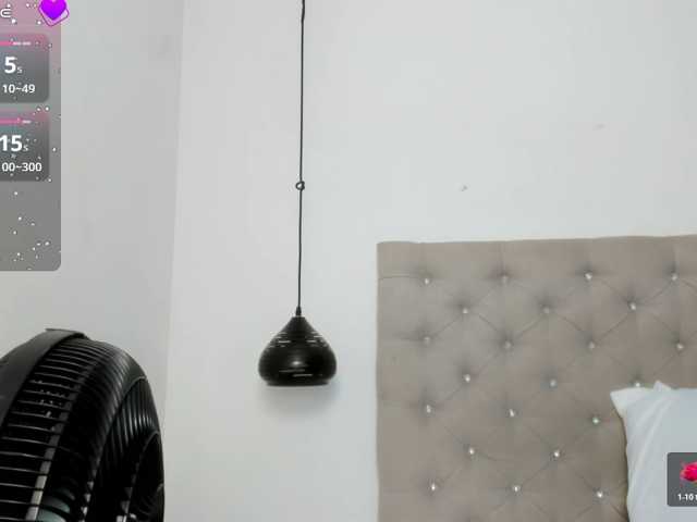 Scarlet-Estelle, live now on BongaCams