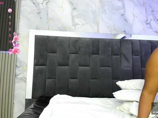 Scarlet-Estelle live cam on BongaCams