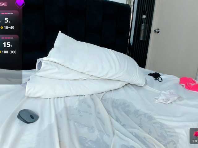 Scarlet-Estelle live cam on BongaCams