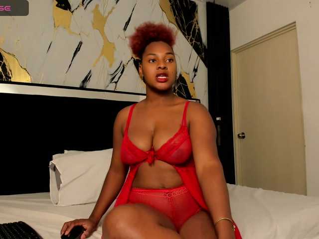 Scarlet-Estelle live cam on BongaCams