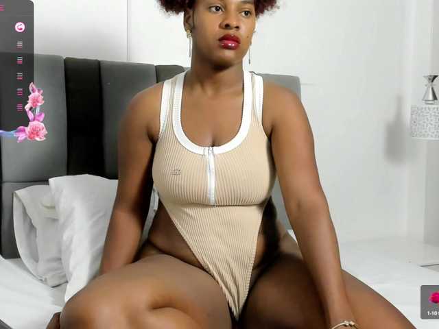 Scarlet-Estelle