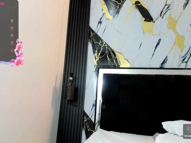 Scarlet-Estelle live cam on BongaCams