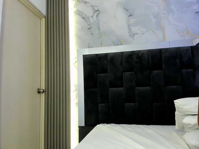 Scarlet-Estelle live cam on BongaCams