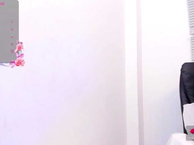 Scarlet-Estelle live cam on BongaCams