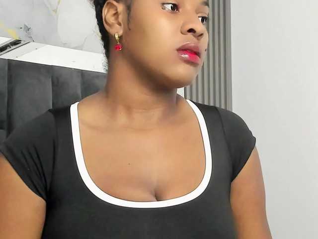 Scarlet-Estelle