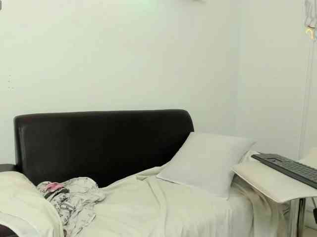 Scarlet-Estelle webcam