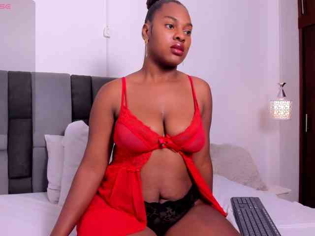 Scarlet-Estelle