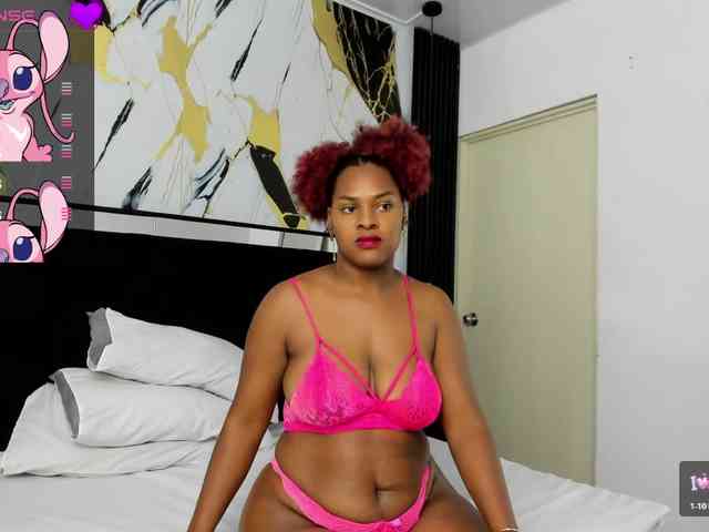 Scarlet-Estelle