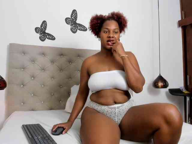 Scarlet-Estelle