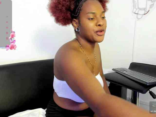 Scarlet-Estelle