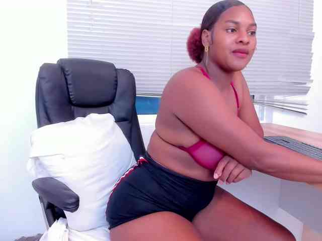 Scarlet-Estelle webcam