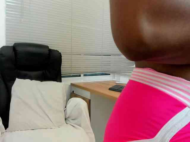 Scarlet-Estelle webcam