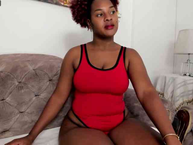 Scarlet-Estelle
