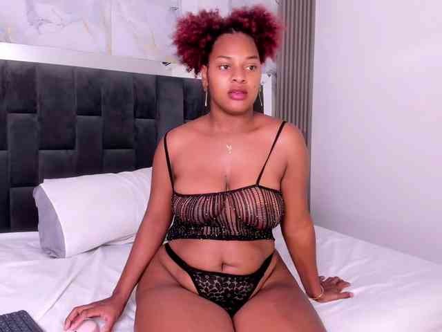 Scarlet-Estelle Scarlet-Estelle